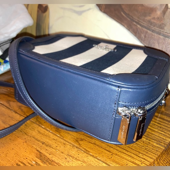 Kate Spade Traveler Trunk Novelty Crossbody Bag - Navy & Cream - EUC - Picture 9 of 9